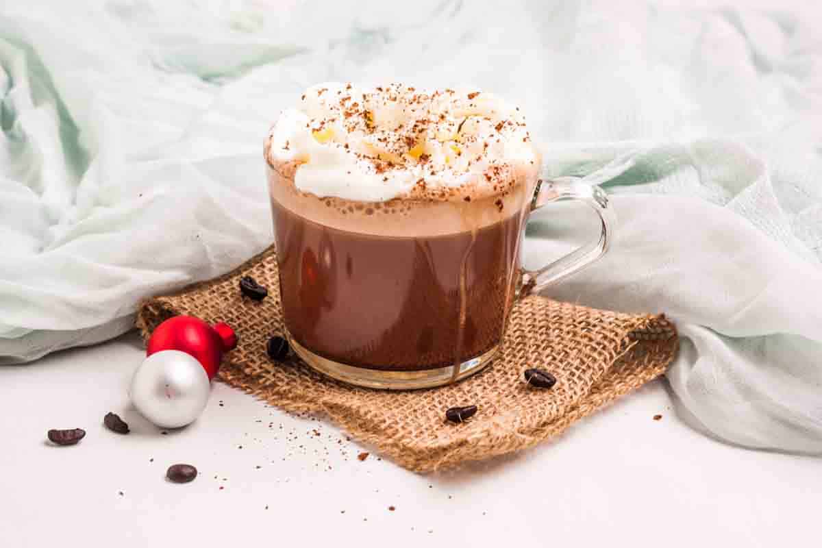Rich chocolate and cool peppermint in perfect coffee harmony.