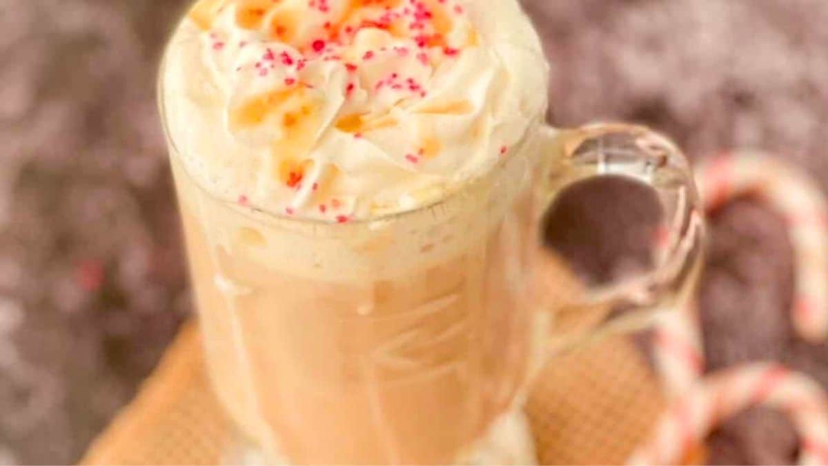 Creamy white chocolate with subtle toasted notes and whipped cream.