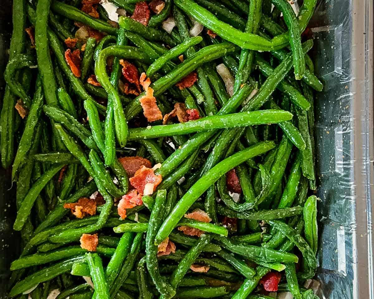 The smoked green beans at the end of the smoking time, ready to serve.