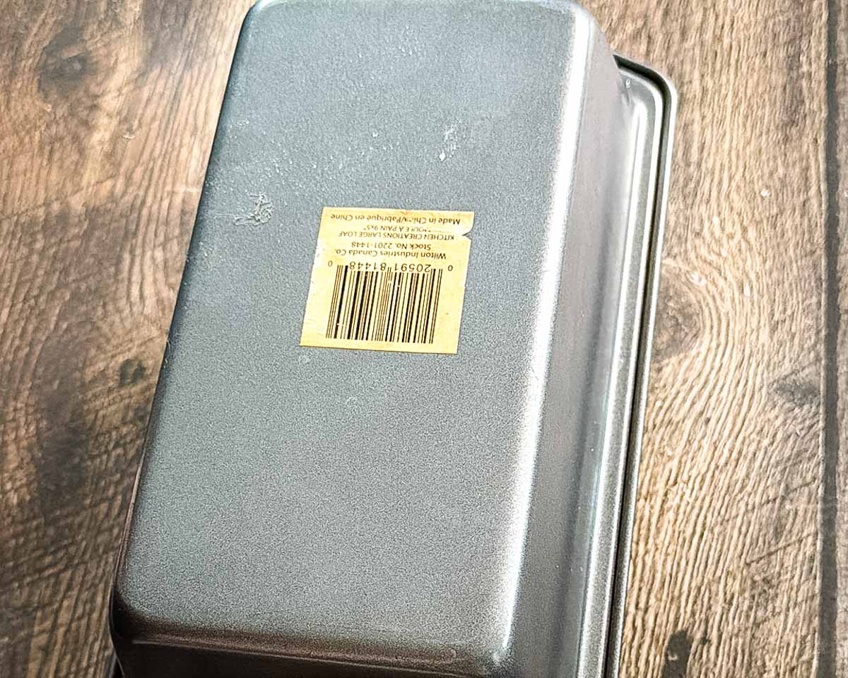 A second loaf pan inverted over top to act as a cover.